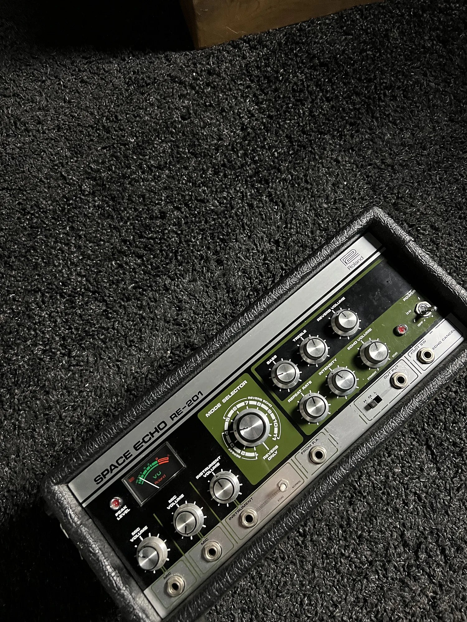 Roland Space Echo, taśmowy efekt echa